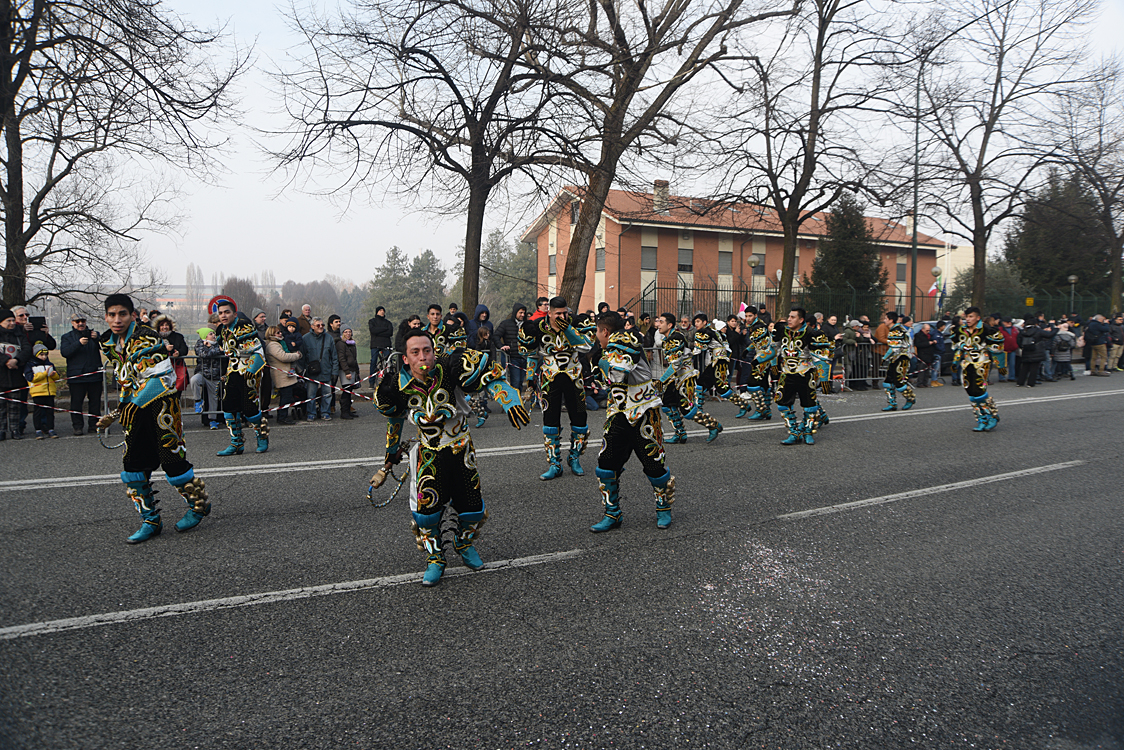 Sfilata carri Carnevale di Torino_079.jpg